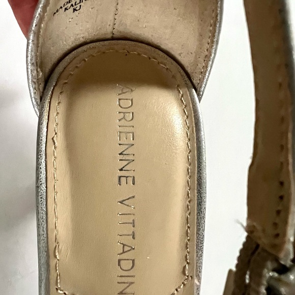 Adrienne Vittadini Kalina Silver Pearl Dress Heels Size 6 M Fit like 6 1/2 - Picture 5 of 12
